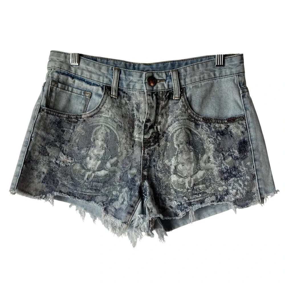BDG Freja Mid Rise Vintage Fit Denim Shorts Raw Hem Size‎ 26